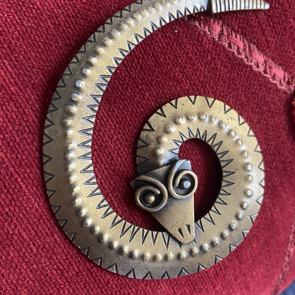 Vintage Bronzed Signed Serpent Brooch - Picture 2 of 4